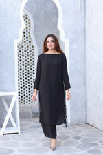 Black Crisscross